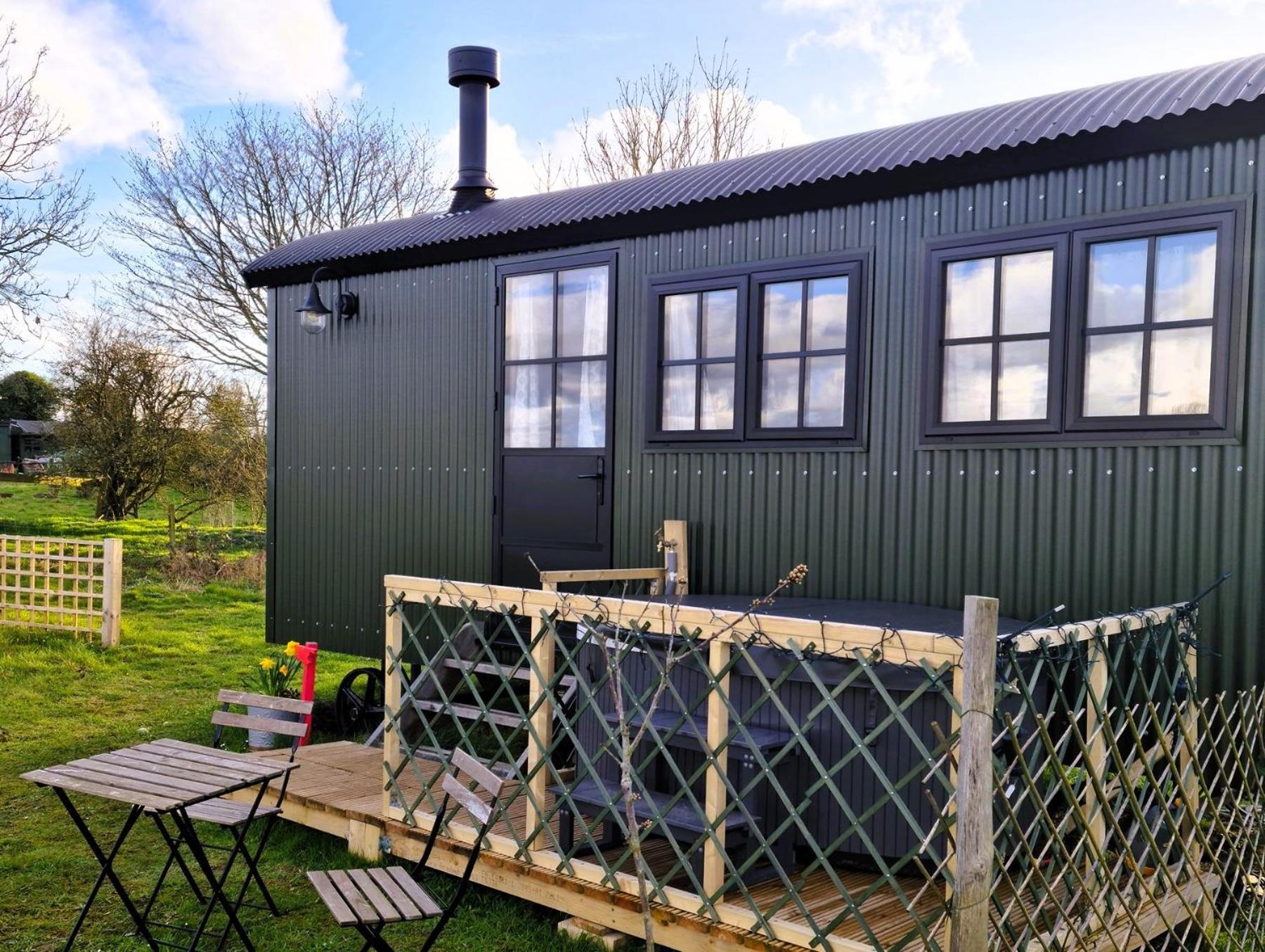 Milberry Green Meadows Warlingham Exterior foto